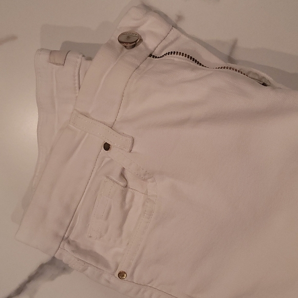 Jen 7 White Jeans - Picture 3 of 8